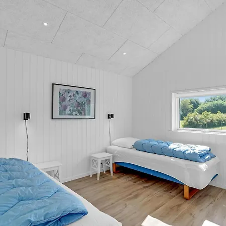 Stunning In With Five Bedrooms And Wifi