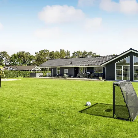 Stunning In With Five Bedrooms And Wifi * Hadsund