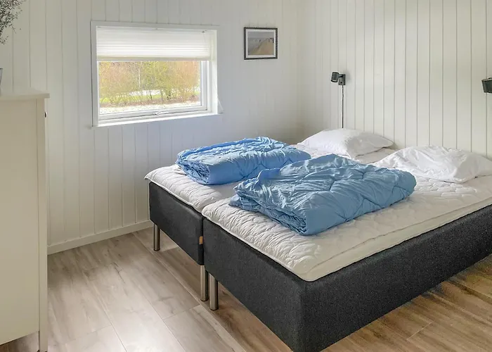 Stunning In With Five Bedrooms And Wifi